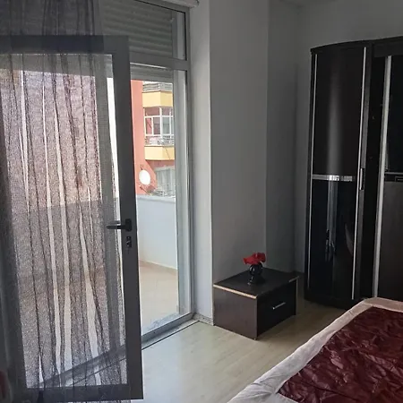 Apartment Apartament Pogradec *